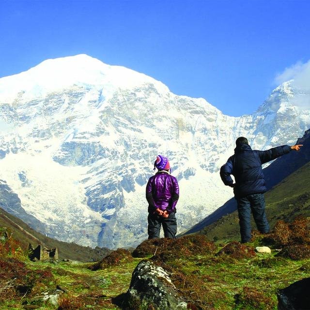 Trekkers viewing Mount Jomolhari